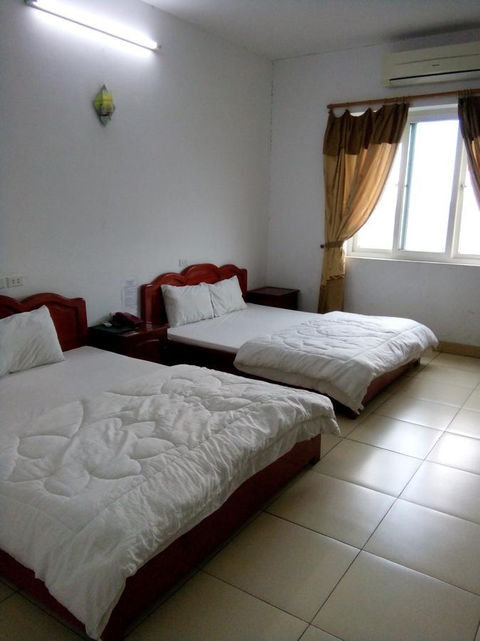 מלון Yen Thinh Khach San Thuong Mai מראה חיצוני תמונה