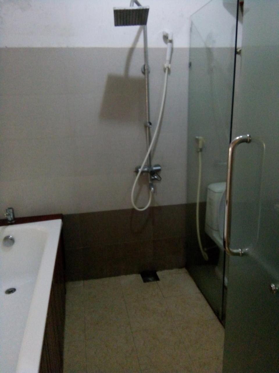 מלון Yen Thinh Khach San Thuong Mai מראה חיצוני תמונה